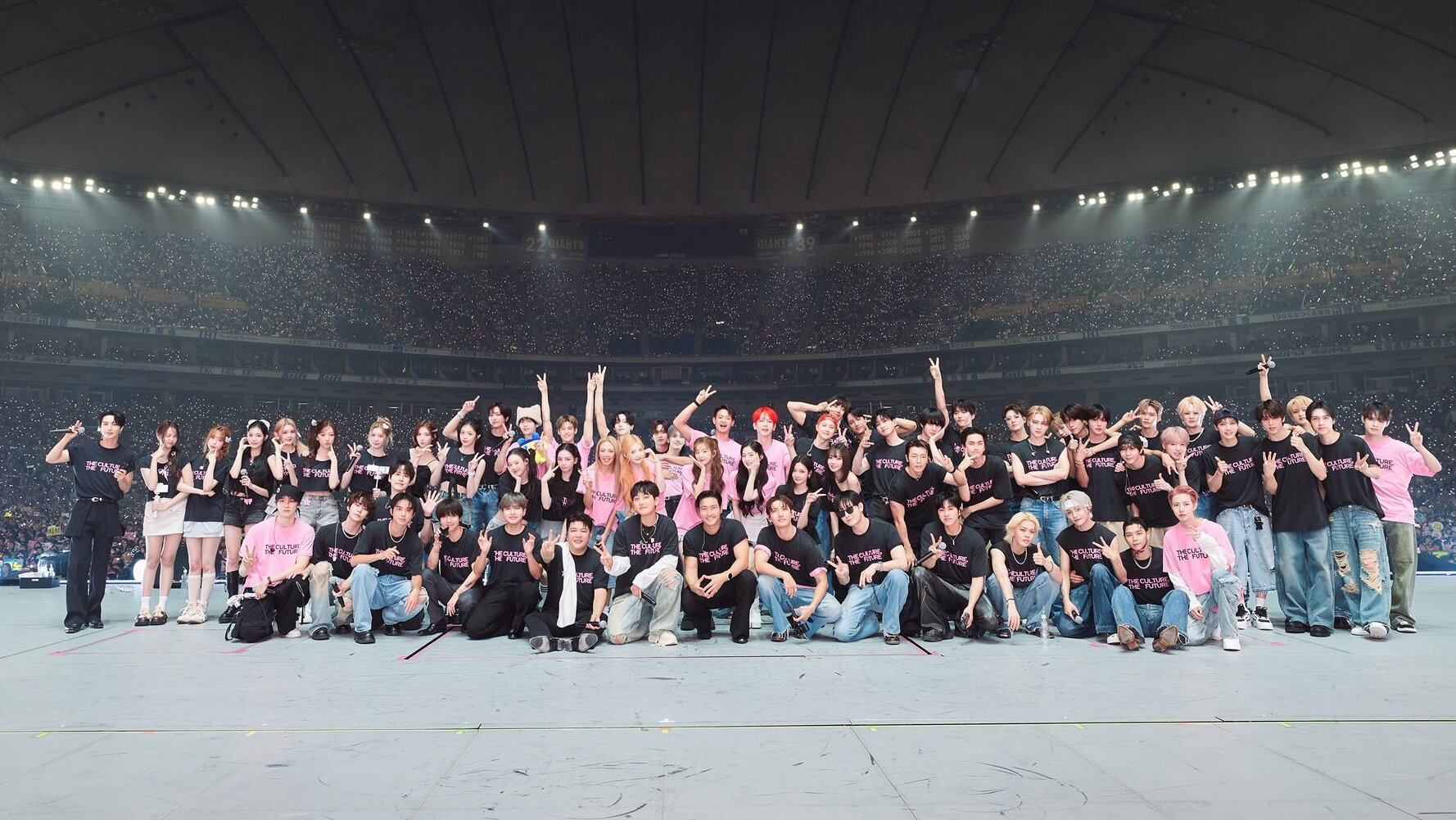 smtown写真集 RANDOM ID PHOTO SET | SMTOWN OFFICIAL ONLINE STORE