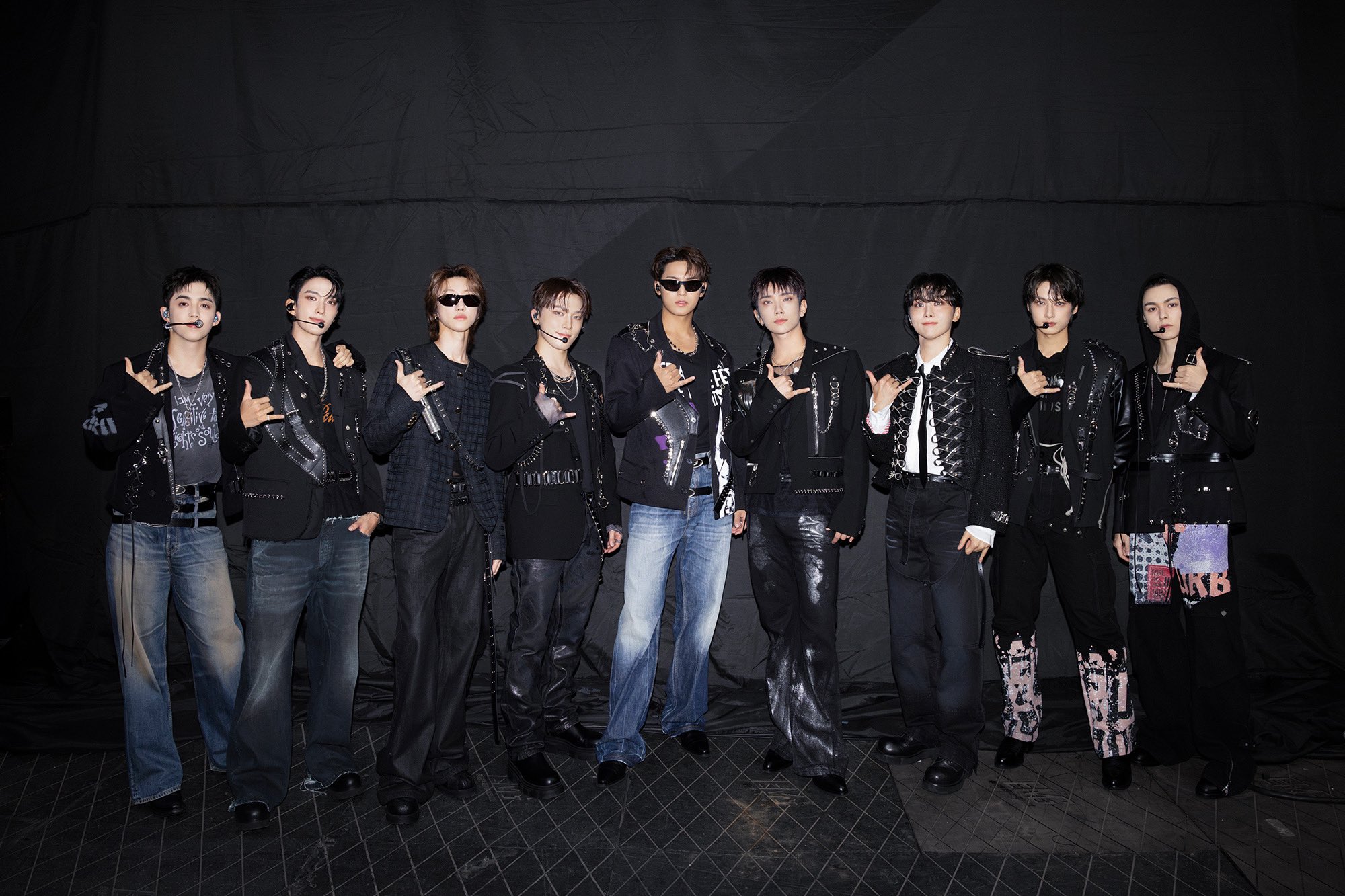SEVENTEEN WORLD TOUR [NEW_]