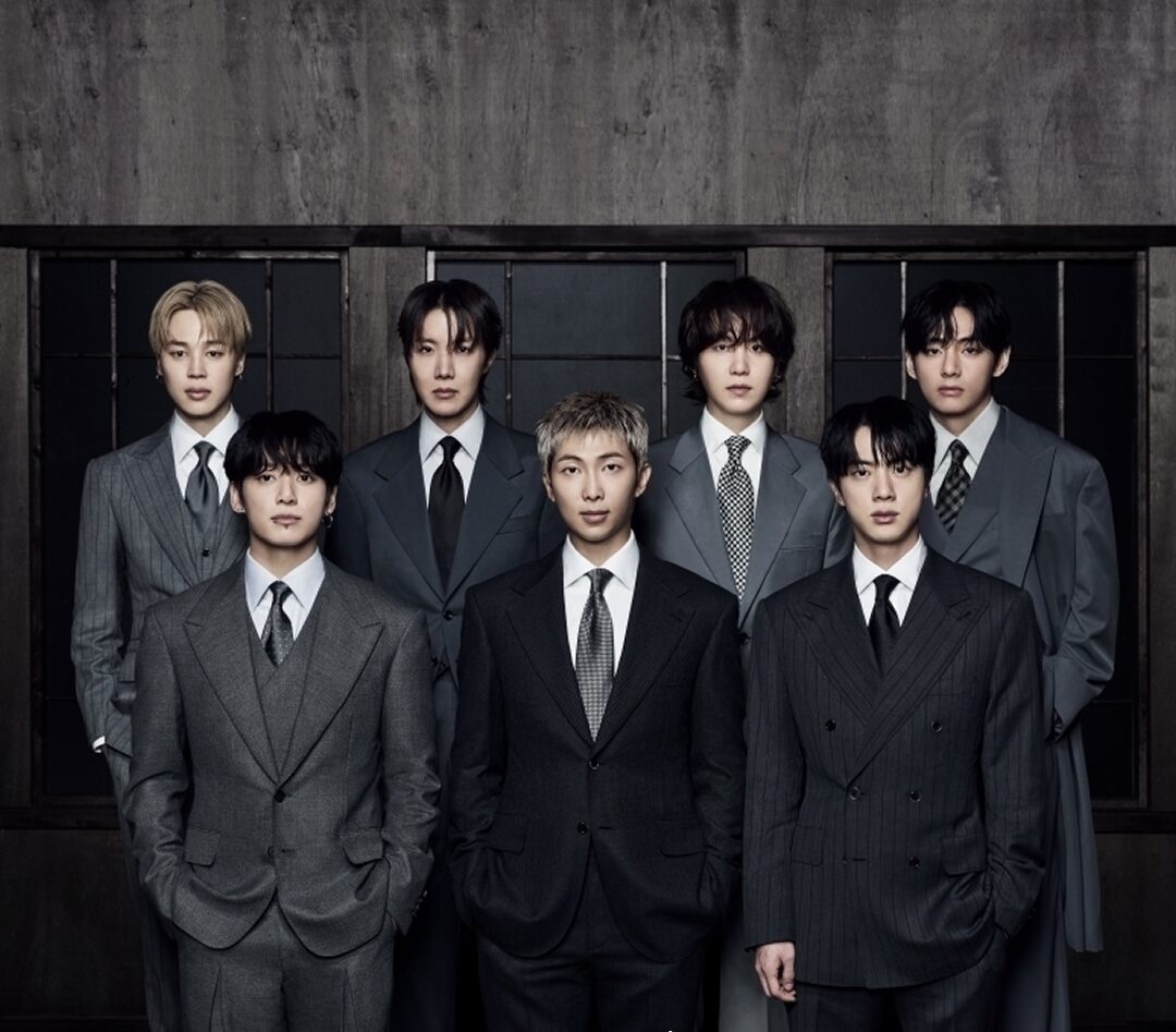 BTS公式サイトより画像引用